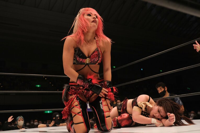 「ジュリアvs鈴季すず」はなぜ“最高に映える”タイトルマッチだったのか？ 試合直後の“姉妹”が明かしたそれぞれの「25分4秒」(87)