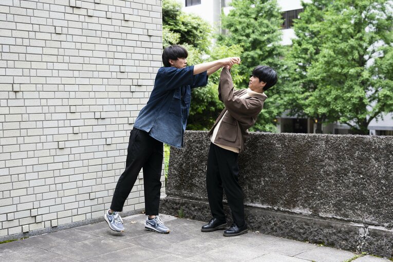 プライベートでも仲が良いという近藤幸太郎と佐藤一世　©Tomosuke Imai