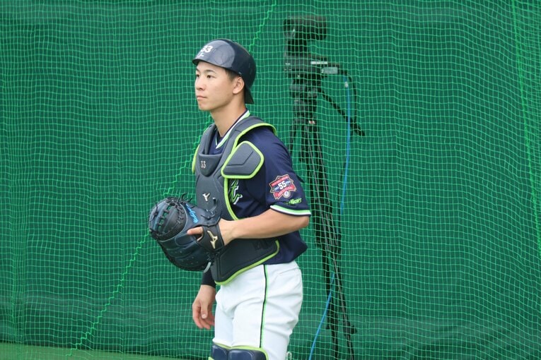 「捕手」と「外野手」の二刀流はプロでもなかなかいないケース　©Fumi Sawai