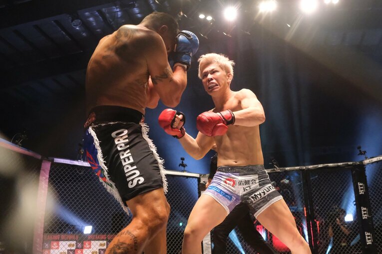 西谷大成vsアルバート・クラウス　©Norihiro Hashimoto