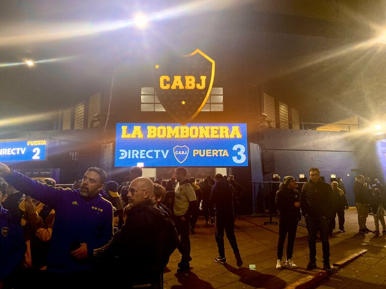 ボンボネーラへの入り口（全16枚中の7枚目）　©Atsushi Iio