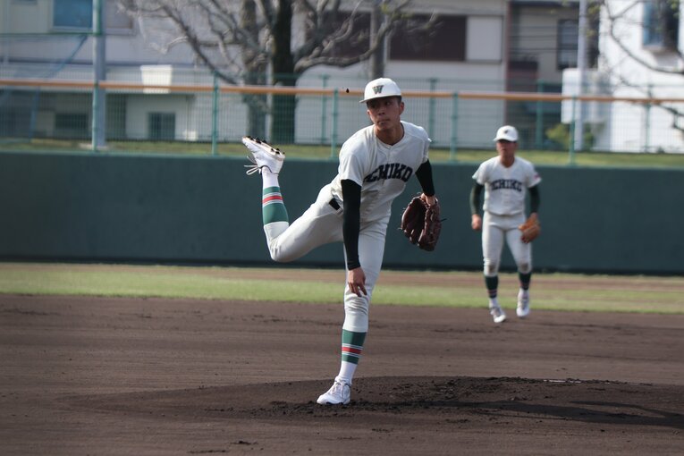 この細身で151キロ…？ 市立和歌山の“プロ注”丹羽涼介の超しなやかなフォームを連続写真で（８／１１）　©Fumi Sawai