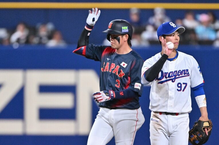 「大舞台に強い」という大角監督の言葉通り、2月28日の中日戦では2安打の活躍　©Hideki Sugiyama