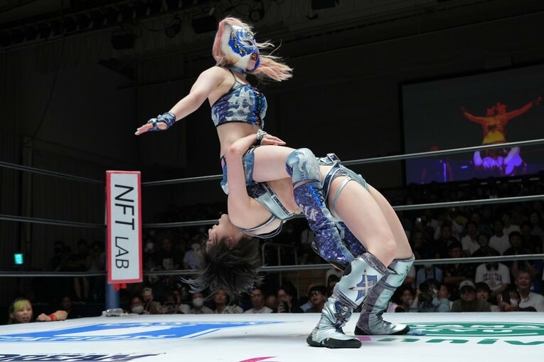 スターライト・キッドも「一番」だと認める安納サオリのジャーマンスープレックス　©Essei Hara