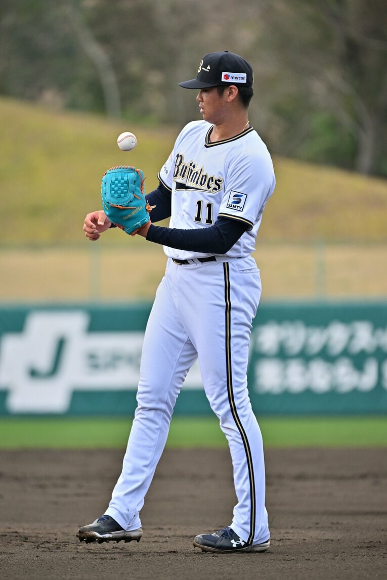 ブレーク２年目となる今春のキャンプで練習に取り組む山下　©Hideki Sugiyama