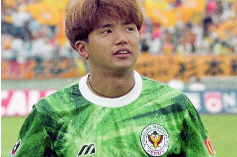 2016年、45歳で現役引退。2022年から神戸でSDを務める永井秀樹（53歳）。写真はJリーグ開幕の1993年、ヴェルディ川崎時代　©Getty Images
