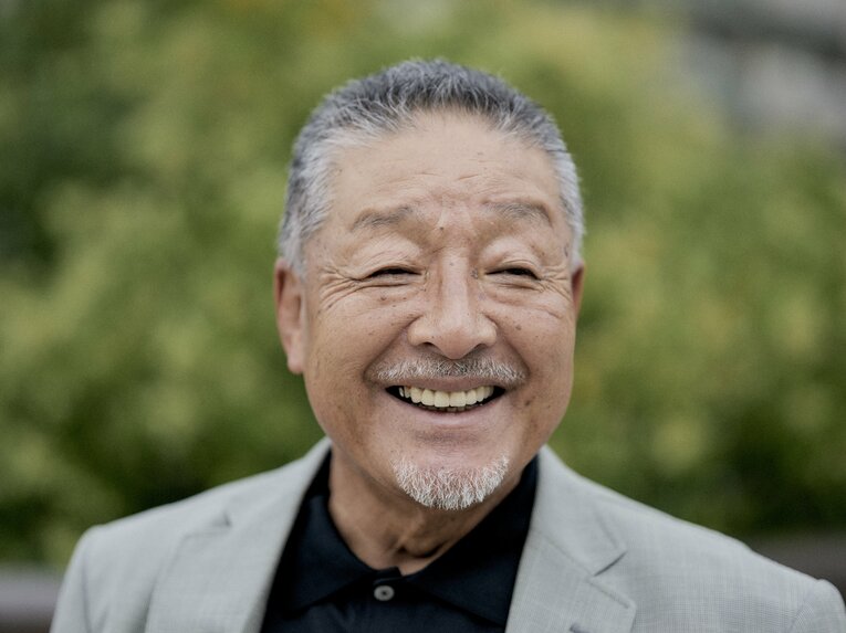 1977年の鹿児島・湯之元キャンプで伊勢孝夫と同部屋だったという杉浦享　©Yuki Suenaga