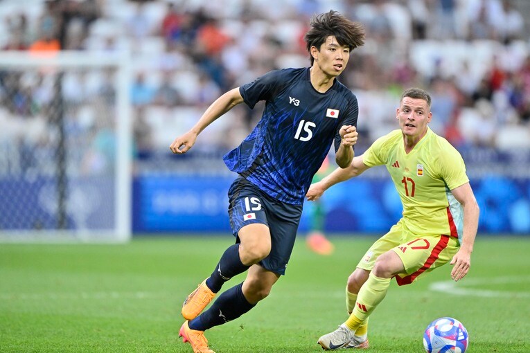 近年、長身の日本人DFの進境が著しいが、高井もその系譜に名を連ねられるか　©Takuya Nakachi/JMPA