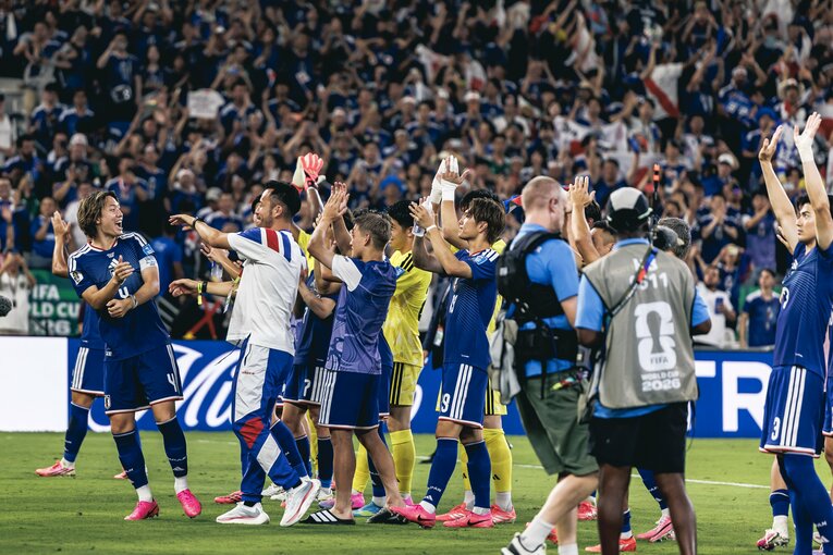 何度でも見たい…チュニジア戦、日本代表ゴールラッシュの連続写真を全部見る（画像は右に続きます）　©Kiichi Matsumoto/JMPA