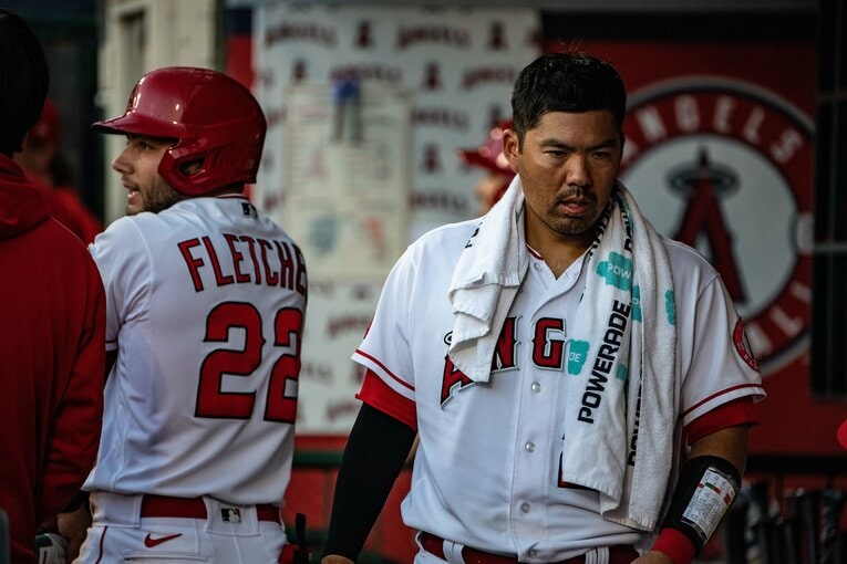 ベテラン捕手のカート・スズキも大谷に賛辞を送った。左は大谷と「1，2番コンビ」を組むフレッチャー