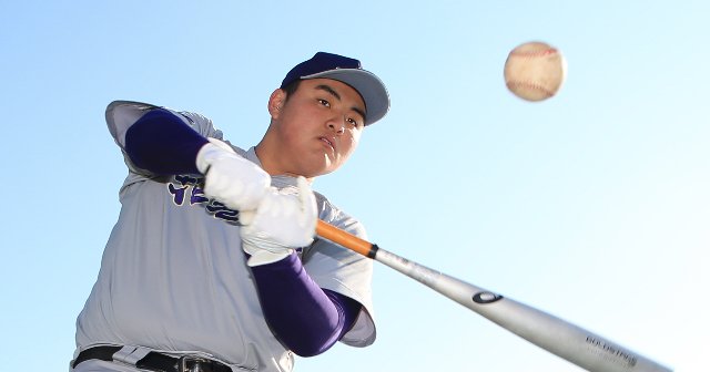 プロ野球スカウトがホメる「私には“大きな吉田正尚”に見えました」“ドラ1候補”佐々木麟太郎（花巻東）、高校通算ホームラン歴代1位の評価（2／4） -  ドラフト会議 | プロ野球 - Number Web - ナンバー