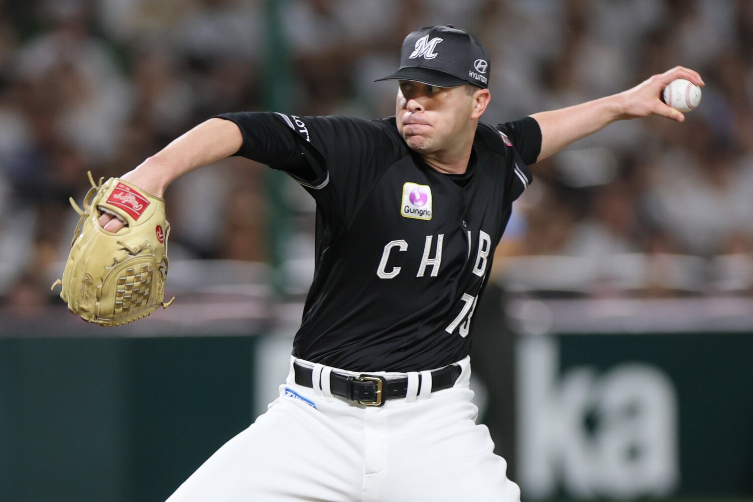 ソフトバンク戦で力投するロング ©JIJI PRESS