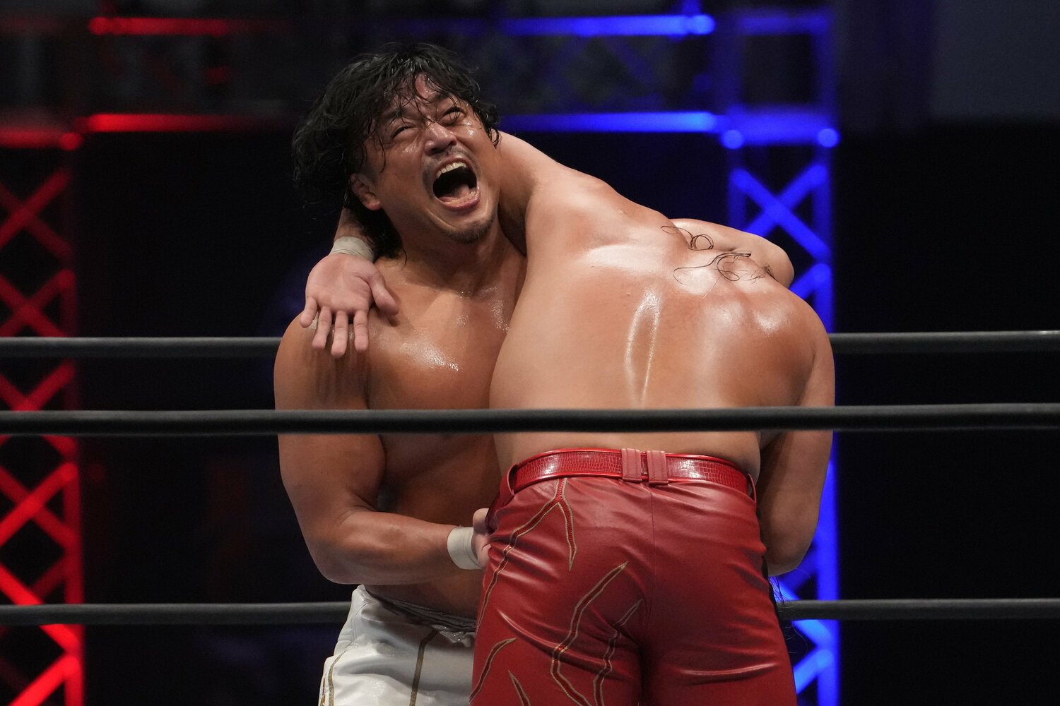 後藤洋央紀は雄叫びをあげて昇天・改を繰り出す　©Masashi Hara