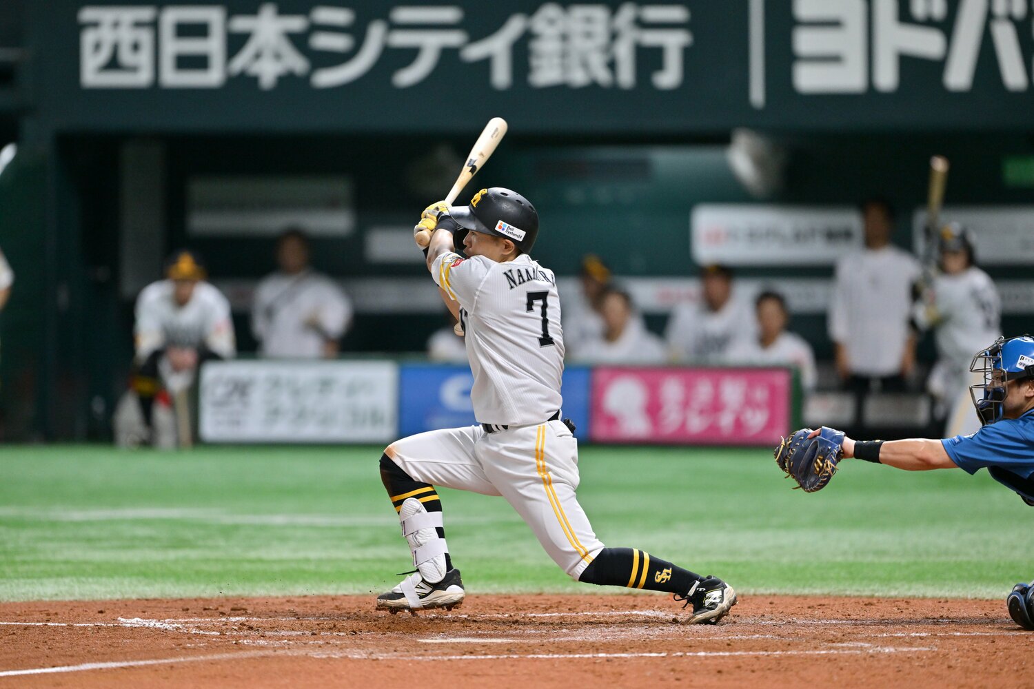 球数を要しても丁寧な配球で中村を一ゴロに打ち取った　©Hideki Sugiyama