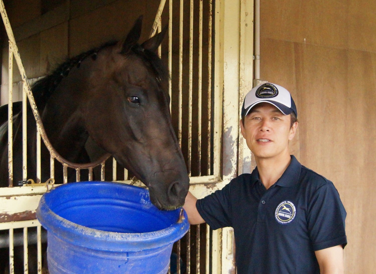 マリアライトと久保田貴士調教師　©Satoshi Hiramatsu