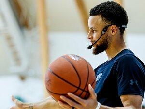 <NBAトッププレーヤーが高校生に告ぐ>ステフィン・カリー「未来は君たちの中にある」