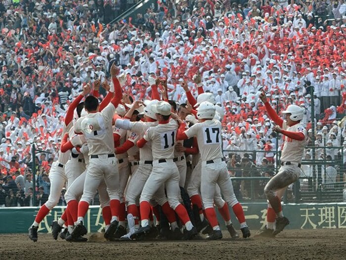 超高校級が少ない今年の選抜がなぜ。「接戦と全力プレー」で観客6万人増？＜Number Web＞ photograph by NIKKAN SPORTS