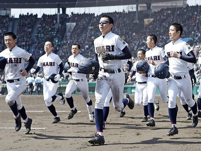 21世紀枠が示した高校野球の多様性。私立の強豪だけが野球ではないのだ。<Number Web> photograph by Kyodo News