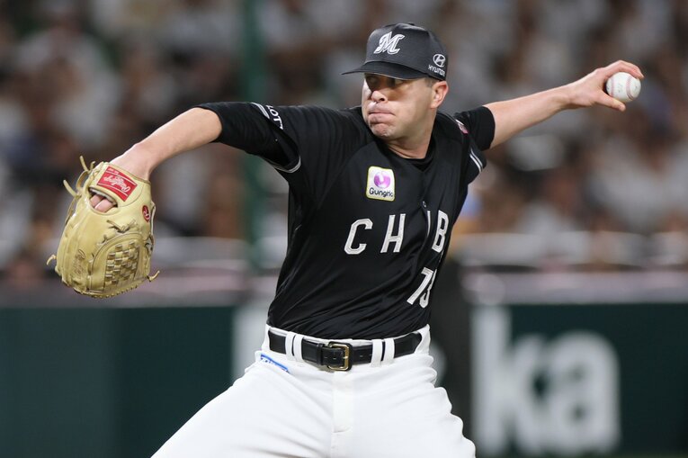ソフトバンク戦で力投するロング　©JIJI PRESS