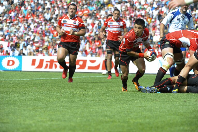 強豪・ウェールズを相手に歴史的な勝利を挙げた2013年の試合での田中　©︎BUNGEISHUNJU