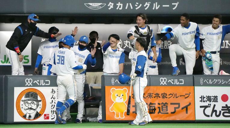 “ビッグボス”のもと、新シーズンに挑むファイターズナイン　©︎KYODO