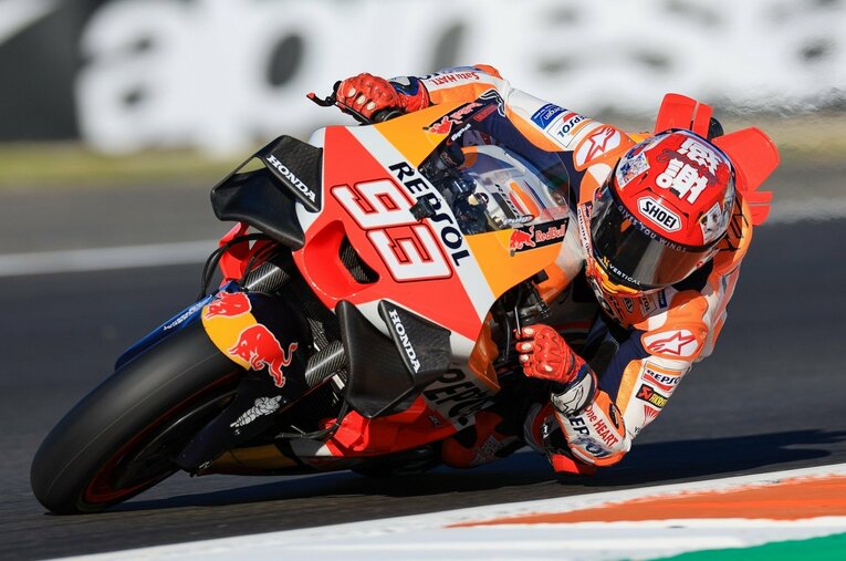 ホンダでの最後のレースとなった2023年最終戦バレンシアGPでのマルケス。ヘルメットには「感謝」の文字があった　©Satoshi Endo