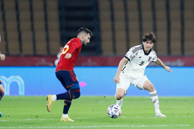 W杯前に日本人カメラマンが撮ったU-21スペインvs日本「リアルな実力差」ハイプレス空転の完敗を“未来予測”にしないためには… (25)