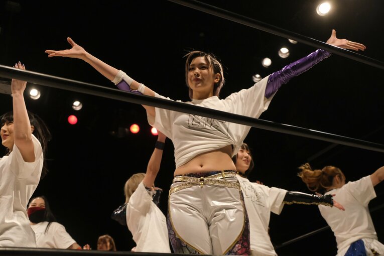 サイコロで勝敗が決まる？ 人気団体が “脱プロレス”で見せる女優たちのチャレンジとは…エース青野未来「エンタメだけど闘いがある」(44)