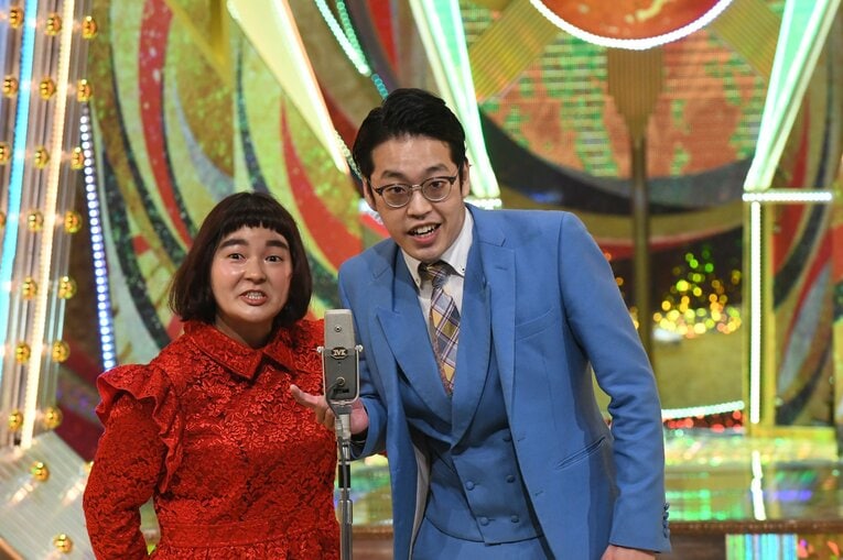 2021年の決勝では、モグライダー、ランジャタイに次ぐ3番手で登場。「男女間の友情は成立するか否かをディベートする」ネタをかけた。結果は638点で6位　©M-1グランプリ事務局