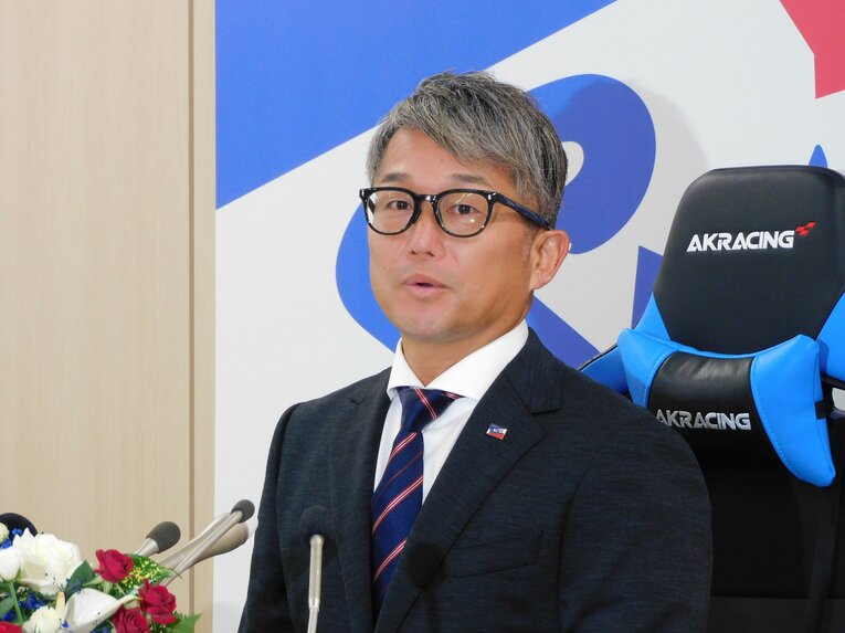 引退会見で　©Number Web