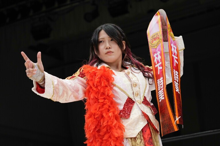 林下詩美　©Essei Hara