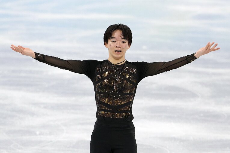 鍵山優真18歳のジャンプはなぜジャッジに評価されるのか？ 個人戦につながった、団体銅メダルの演技に隠された“秘密”を分析(7)