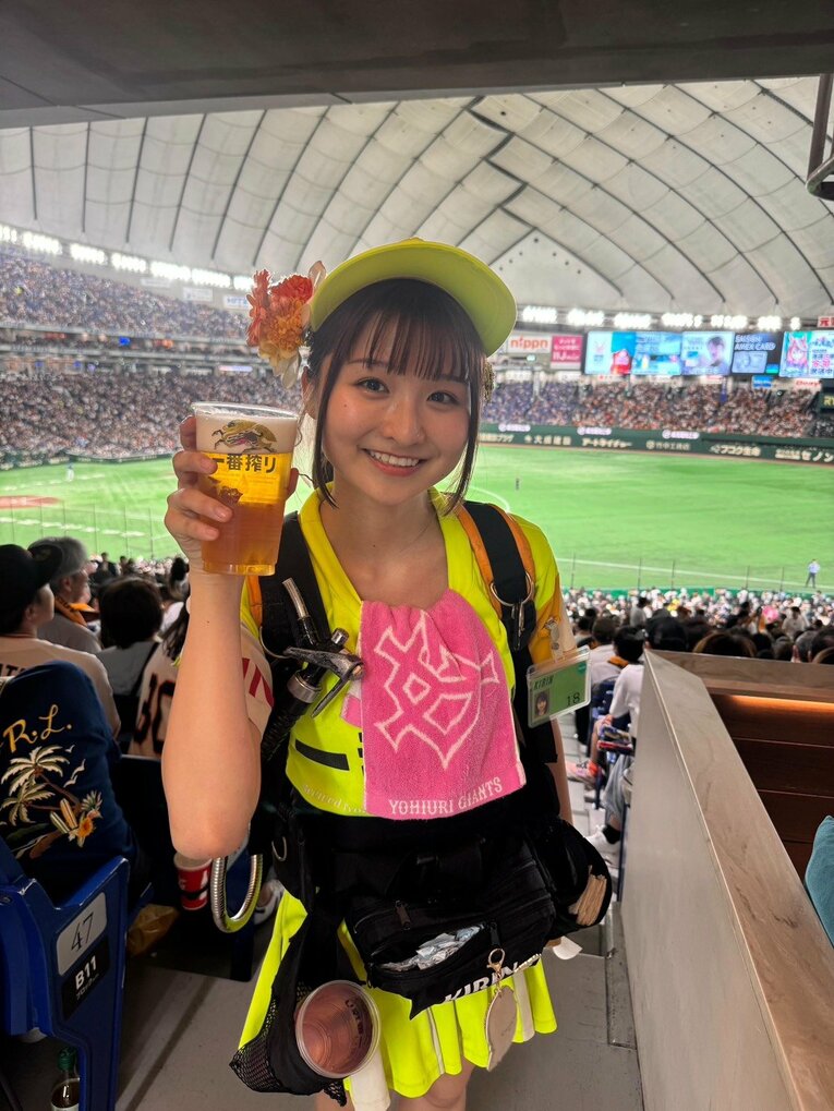 現役のビール売り子としても活動中の倉沢しえりさん。現在の担当はキリンの一番搾り【スワイプするとグラビアオフショットなど、そのほかの写真もご覧になれます】　©本人提供