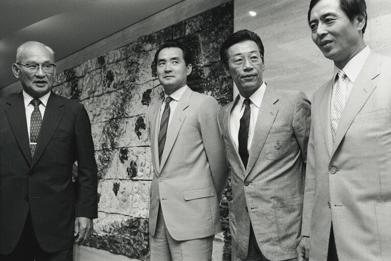 左から川上哲治、長嶋茂雄、藤田元司、王貞治　©BUNGEISHUNJU