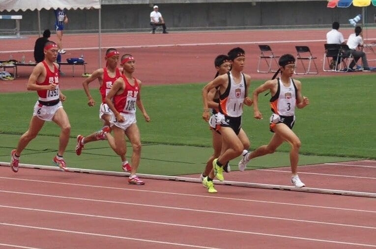 3年時にはトラックでも全国大会出場など活躍を見せた小豆島高校駅伝メンバーたち／増田さん提供