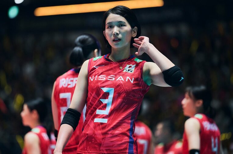 ブラジルに惜敗を喫し、パリ五輪出場権は来年に持ち越しとなったバレーボール女子日本代表。キャプテン古賀紗理那は悔しさを滲ませながらも、「希望があった」と振り返った　©Yuki Suenaga