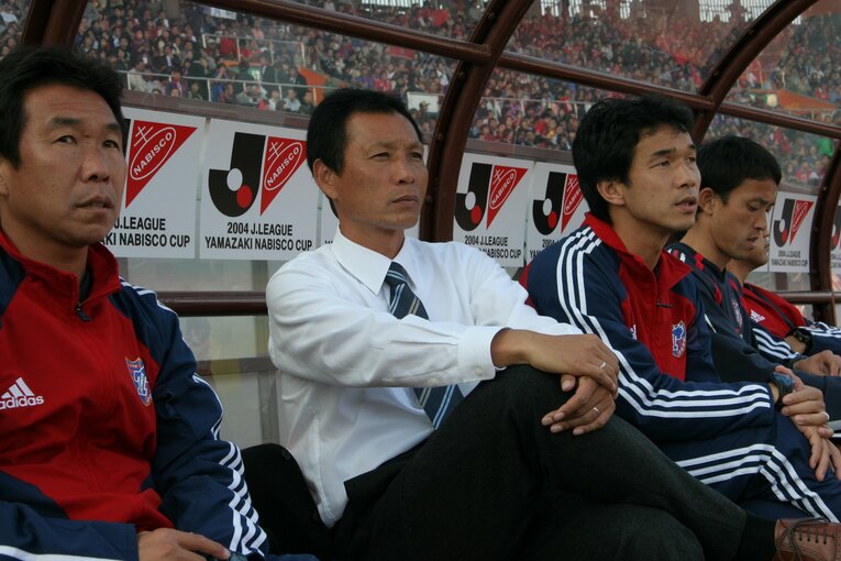 指揮を執った原博実　©J.LEAGUE