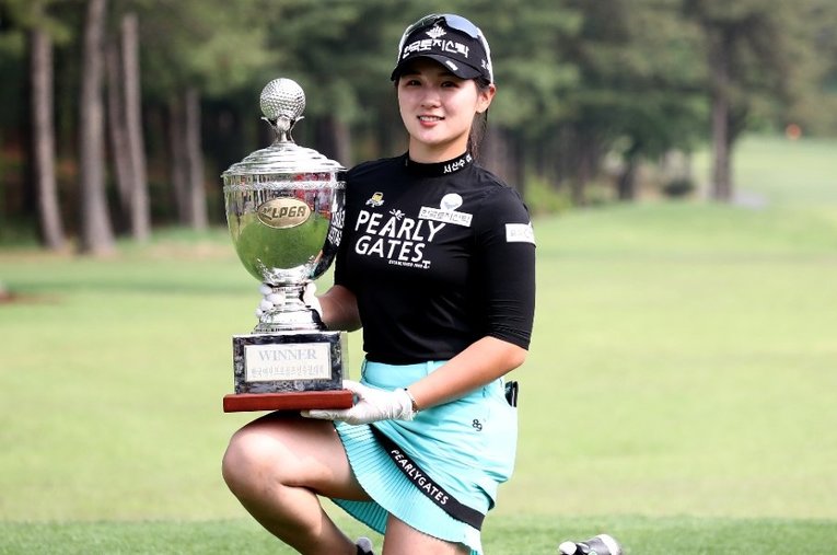 昨年の韓国女子ツアー開幕戦「KLPGAチャンピオンシップ」で初優勝を飾った2000年生まれのパク・ヒョンギョン ／ photograph by Getty Images
