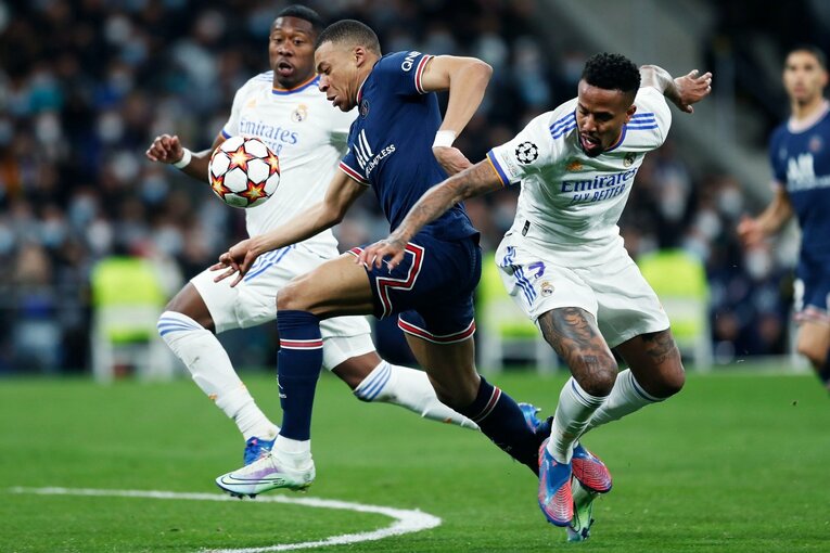 PSGメッシらをサポーターが威圧…CLベスト16でレアル大逆転勝利の背景＜翌日、カンプノウではなぜかバルサの守護神にブーイング＞(25)