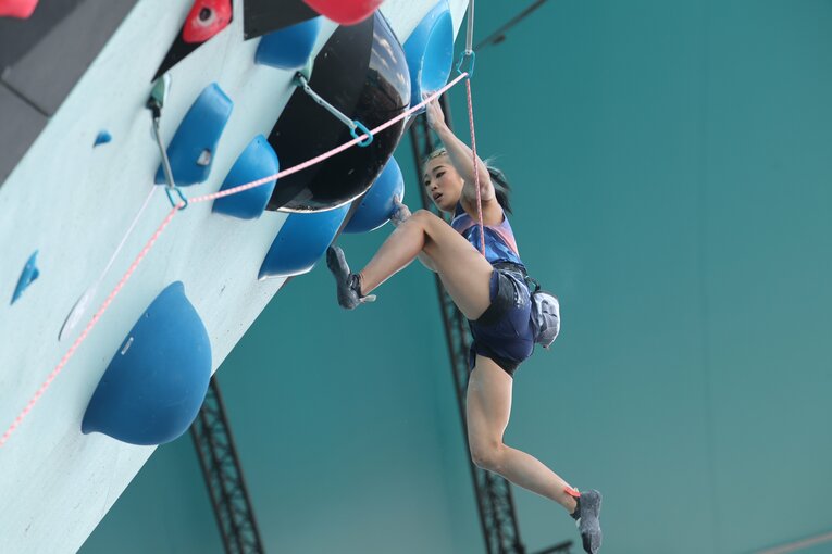 スポーツクライミング女子複合準決勝の野中生萌　©Tetsuya Higashikawa/JMPA