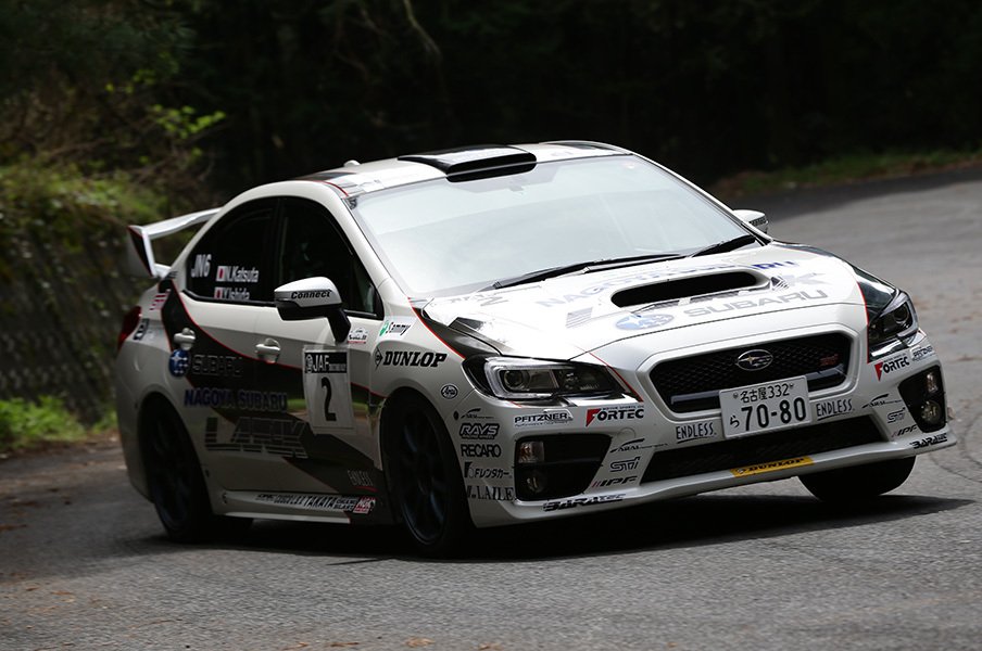 今季の全日本ラリー選手権は、タイヤの使い方が勝負を分ける!<Number Web> photograph by CINQ