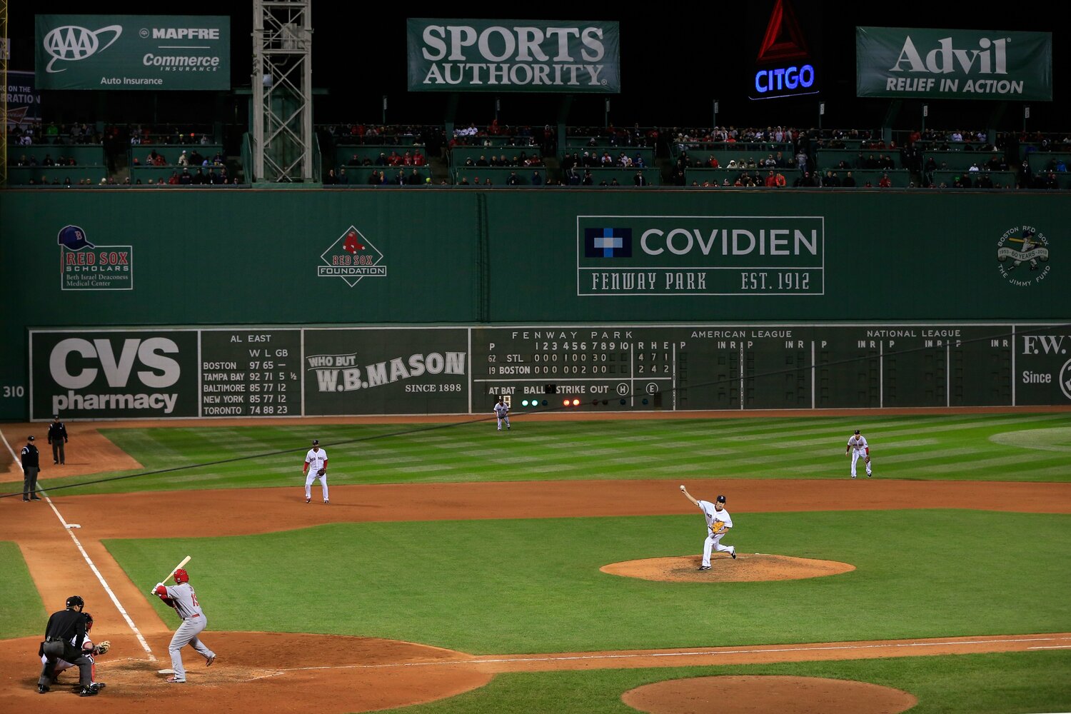 2013～14年の上原の数値はレッドソックスに欠かせない投手だったことがありありと分かる　©Getty Images