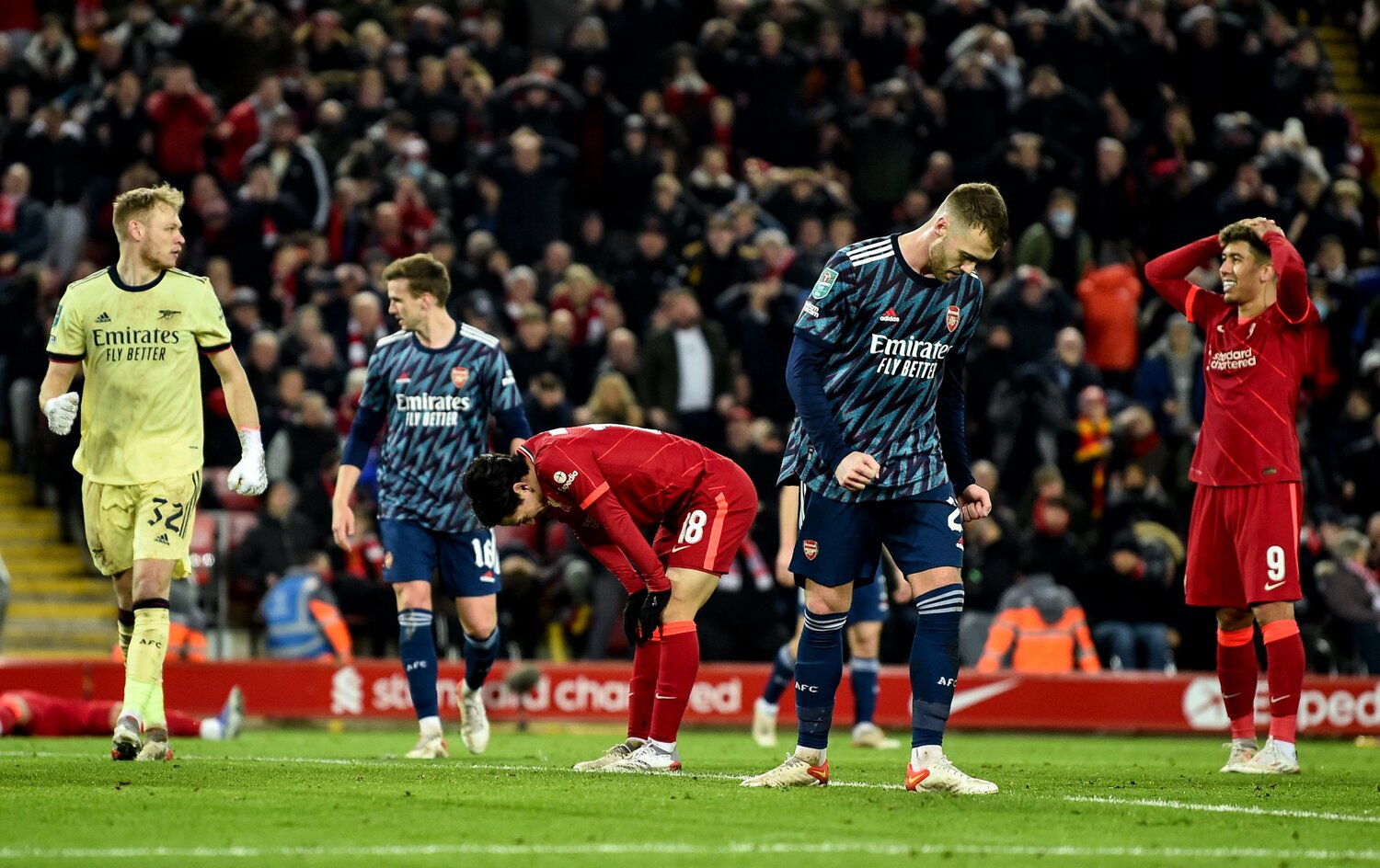 アーセナル戦で落胆する南野。試合後には批判にさらされた　©Getty Images