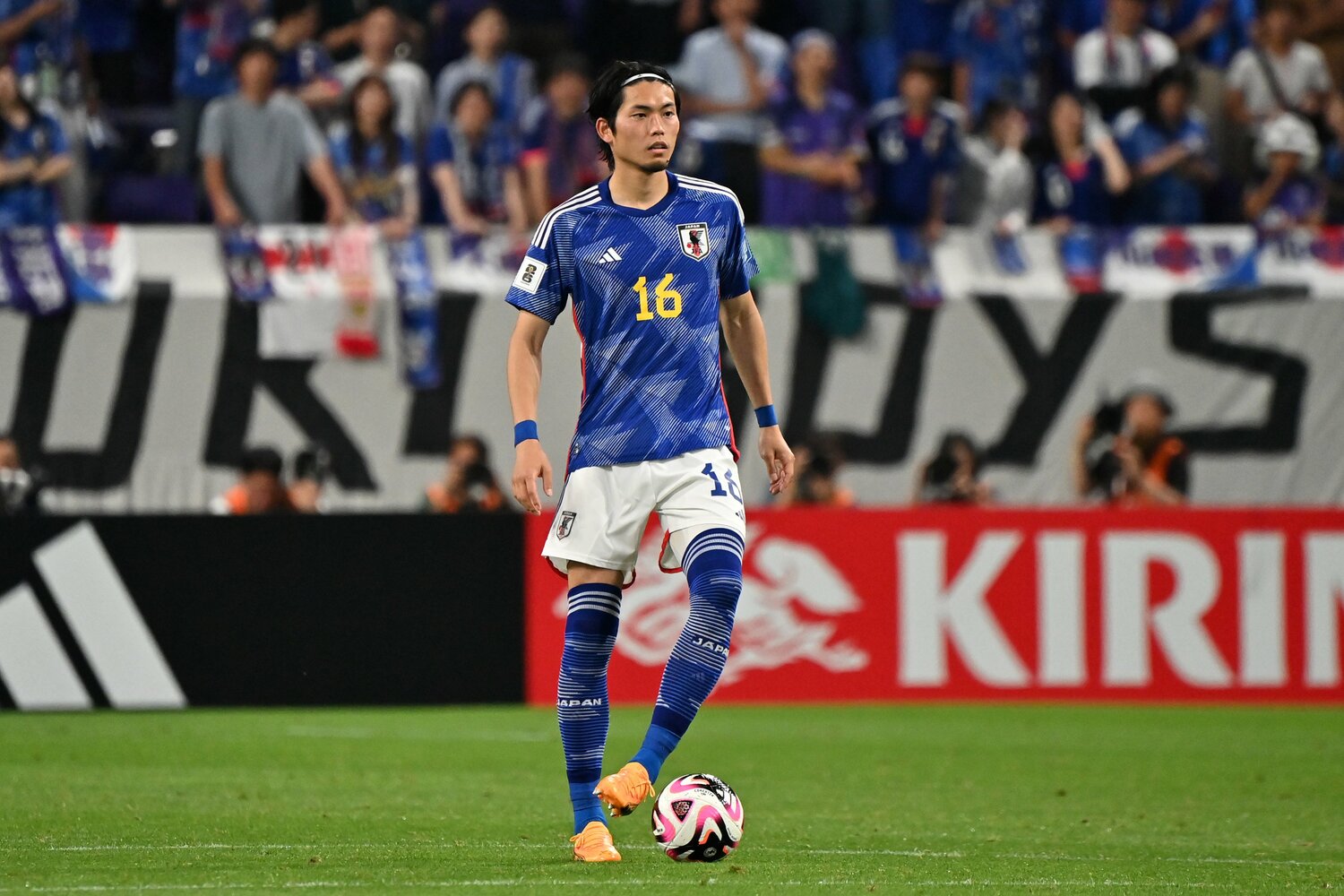 大岩剛監督のもとでのプレー経験がある町田浩樹　©Getty Images