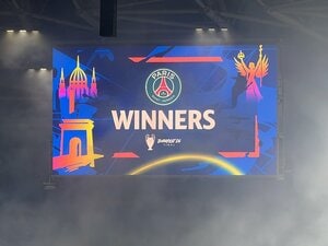 純粋なフットボールライフは遠く。PSG優勝で問われるパリの民度。