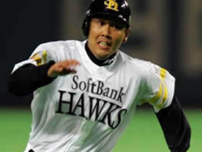 ソフトバンクを支える生活のかかった打撃術。＜Number Web＞ photograph by Hideki Sugiyama