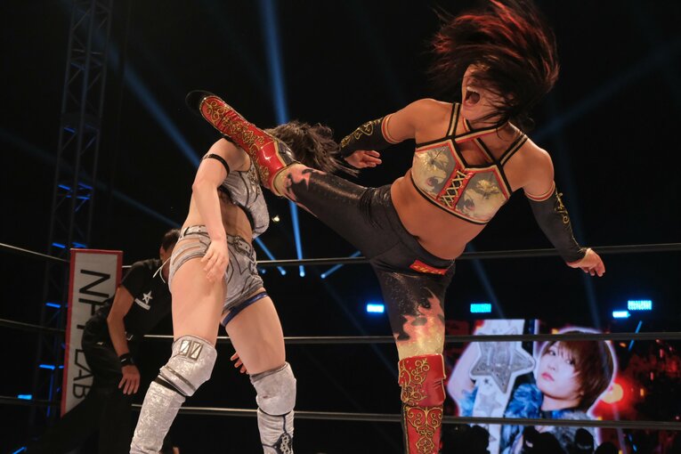 水着グラビアも披露のアイドル路線から急転換…素顔は“オラオラ”、スターダムのベルトも獲得した岩田美香の渇望「総合格闘技かキックにも」(17)