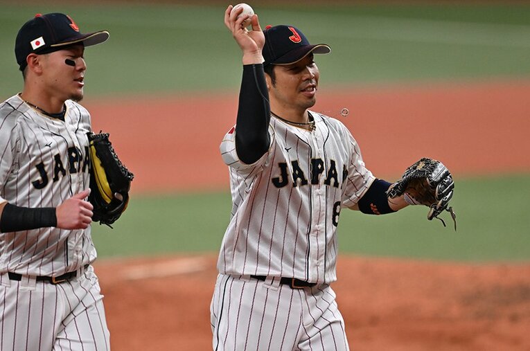 強化試合で大谷翔平の前、2番に座った近藤の出塁率は.800（5打席4四球）。強化試合全体でも打率.642、出塁率も.750と“恐怖の2番”になっている ／ photograph by Naoya Sanuki