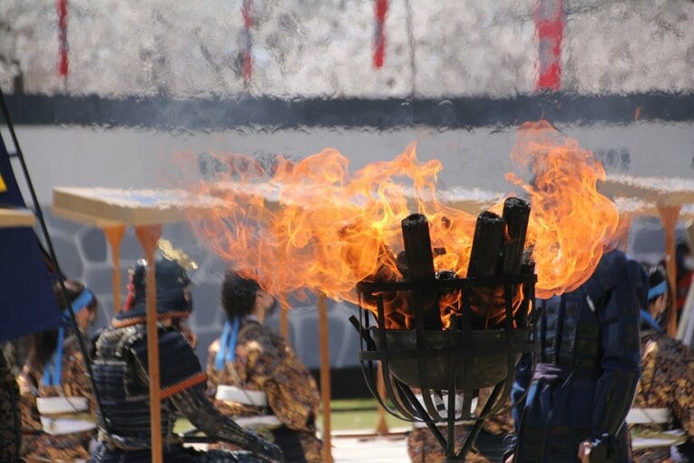 藤井聡太竜王「大変参考になったで“ござる”」初出演した《人間将棋》を現地取材… 観る将マンガ家が超楽しんで描いてみた(59)