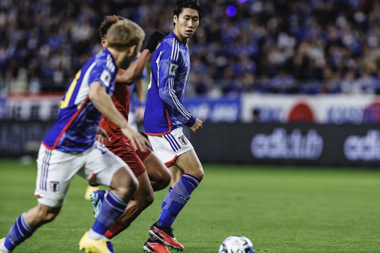 カタールW杯から常に代表の常連だった鎌田のアジア杯落選は、日本だけでなくイタリアでも驚きだったようだ　©Kiichi Matsumoto
